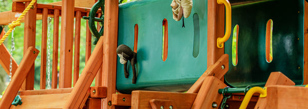 playsets with monkey bars